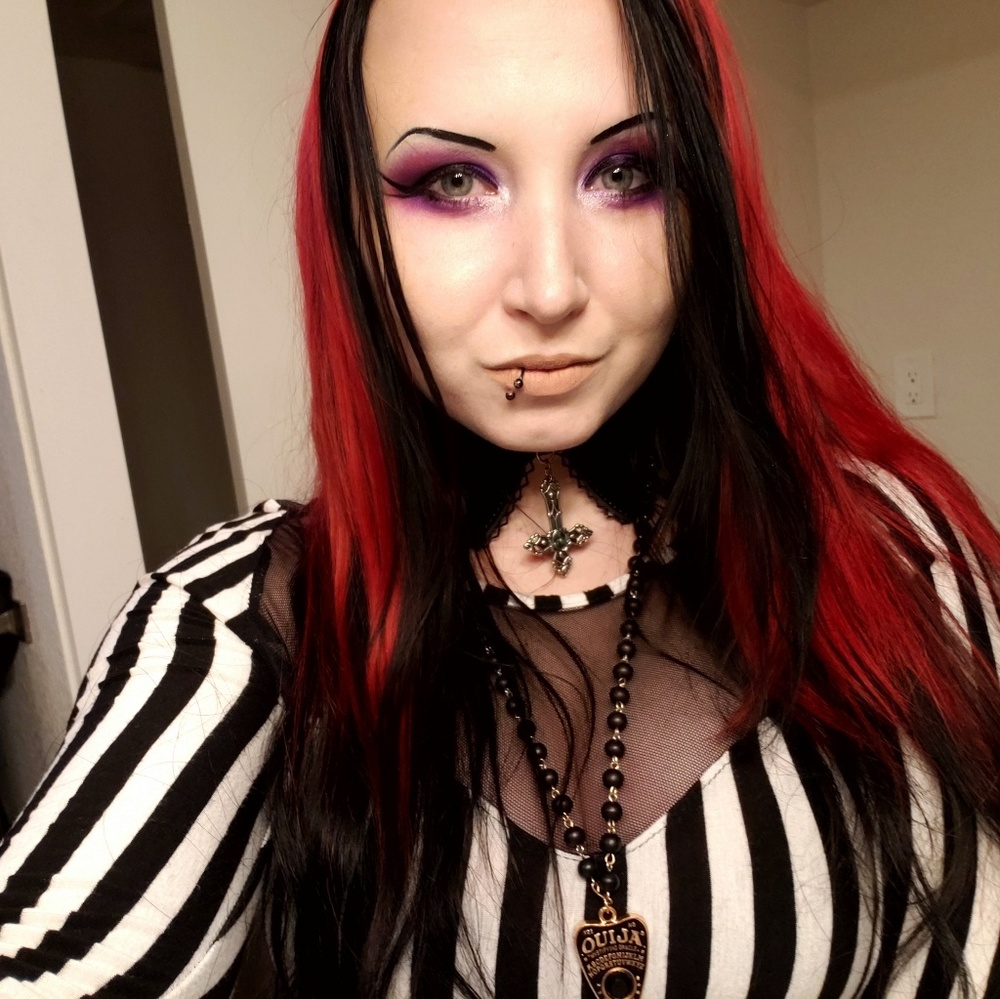 Meet your Posher, Monica